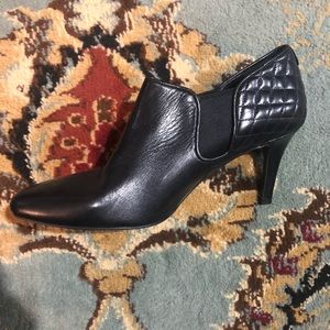 Cole Haan pumps - size 8
